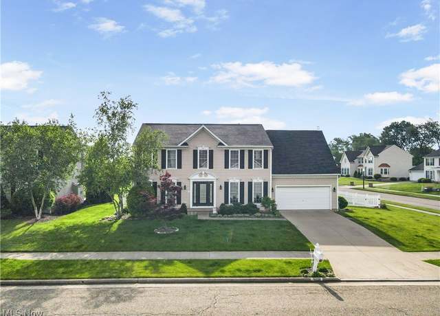 Property at 5036 Rebecca Ave NW, Canton, OH 44709, 4 beds, 3 baths