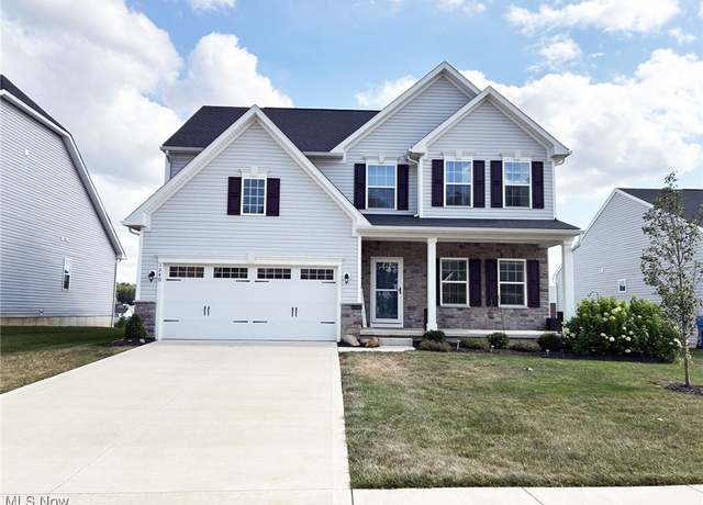 Property at 1240 Fountain View St NE, Canton, OH 44721, 4 beds, 3 baths