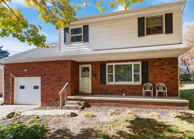 Property at 464 Dorset St, Akron, OH 44305, 4 beds, 2.5 baths