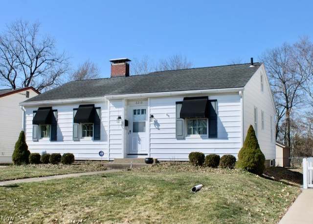 Property at 2219 Hazel Ave, Zanesville, OH 43701, 2 beds, 1.5 baths