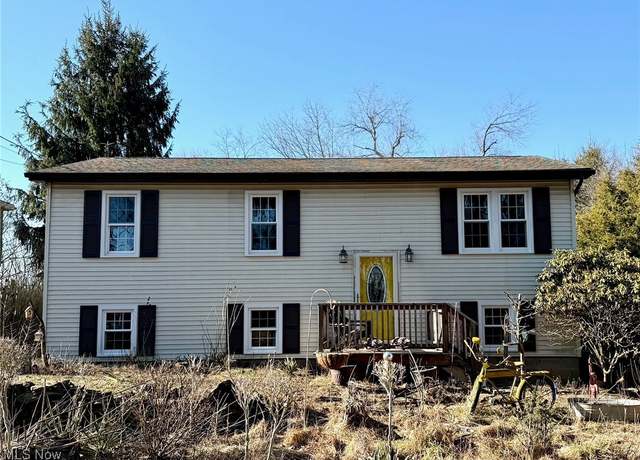 Property at 351 View Point Ln, Wheeling, WV 26003, 3 beds, 1 bath