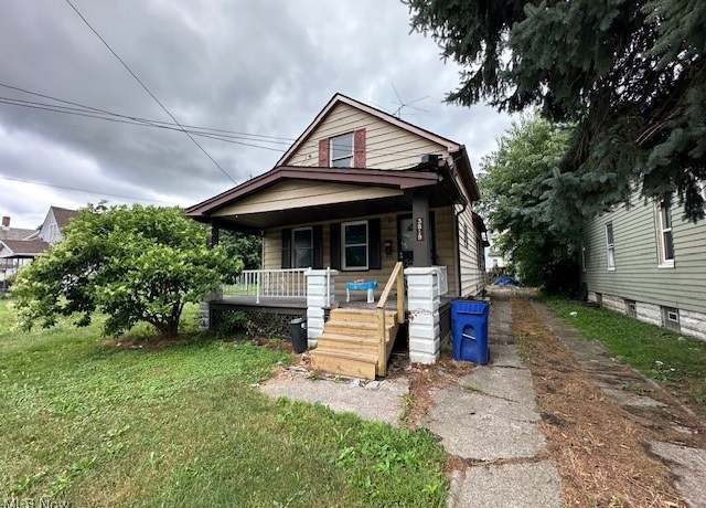 Property at 3819 E 54 St, Cleveland, OH 44105, 3 beds, 1 bath