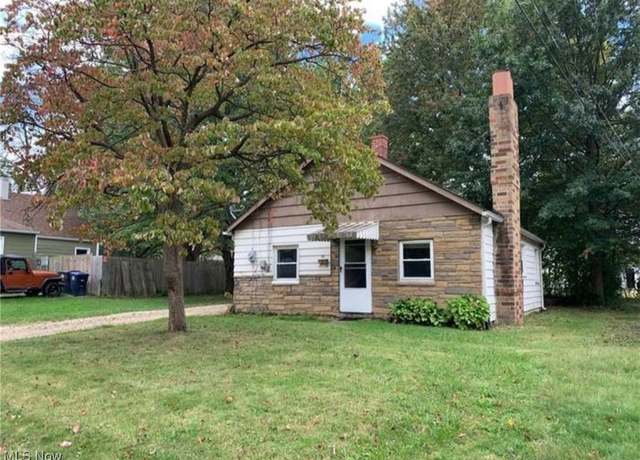 Property at 796 Lindsay Ave, Akron, OH 44306, 2 beds, 1 bath