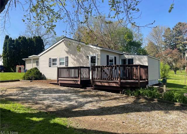 Property at 249 Minerva St, Wooster, OH 44691, 3 beds, 1 bath