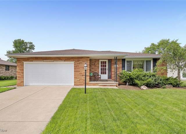 Property at 13430 Pawnee Trl, Middleburg Heights, OH 44130, 3 beds, 2.5 baths