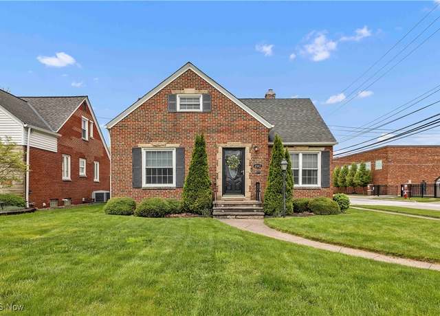 Property at 4562 Bain Park Dr, Fairview Park, OH 44126, 3 beds, 2.5 baths