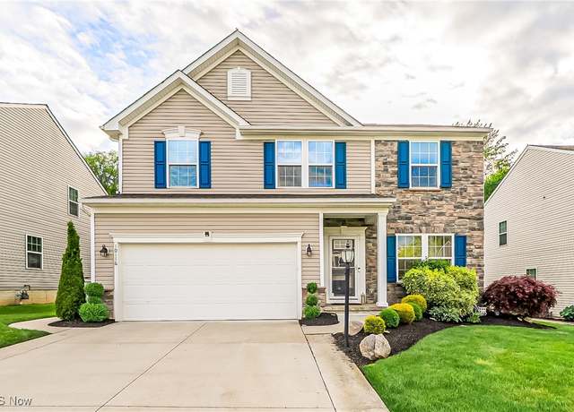 Property at 10116 Flagstone Dr, Twinsburg, OH 44087, 4 beds, 3 baths