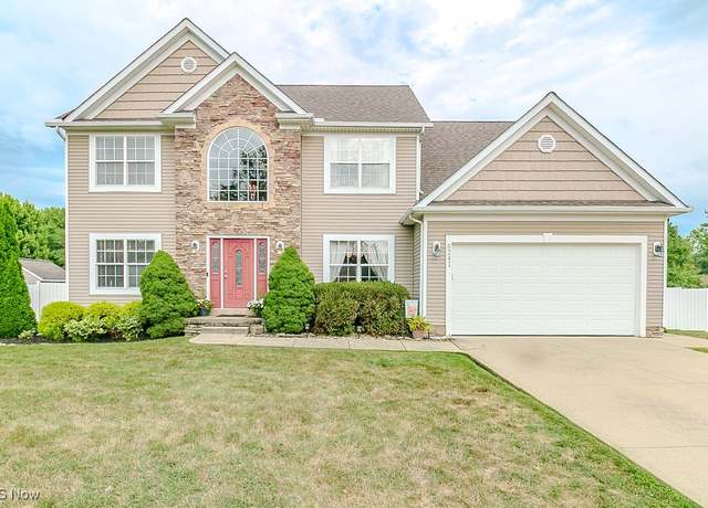Property at 6241 Tina Dr, Mentor, OH 44060, 4 beds, 3.5 baths