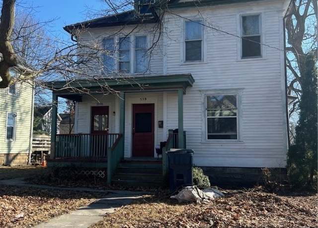Property at 559 E Perry St, Salem, OH 44460, 2 beds, 2 baths