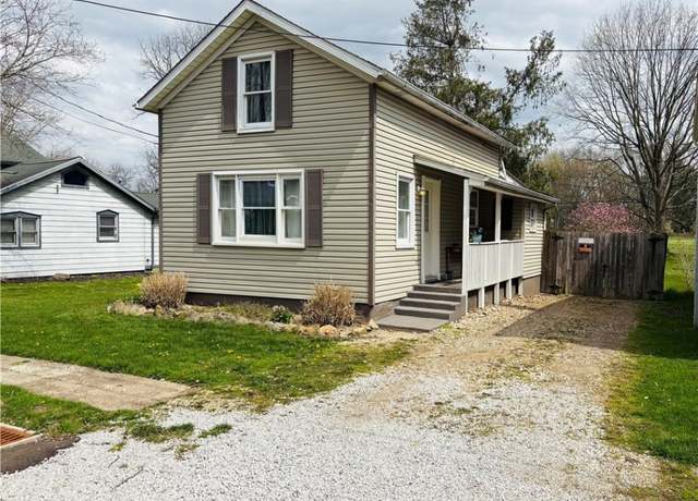 Property at 316 Locust St N, Canal Fulton, OH 44614, 3 beds, 2 baths