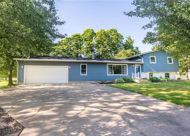 Property at 8242 Orchardway St NW, North Canton, OH 44720, 4 beds, 2 baths