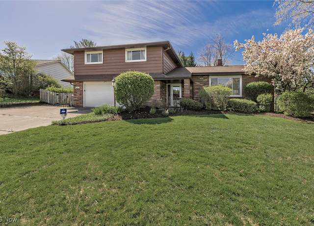 Property at 25216 Hazelmere Rd, Beachwood, OH 44122, 4 beds, 2.5 baths