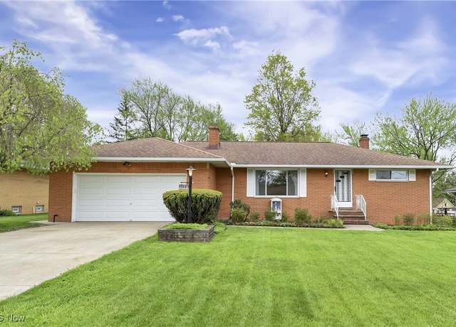 Property at 1159 Orchardview Rd, Seven Hills, OH 44131, 3 beds, 1.5 baths