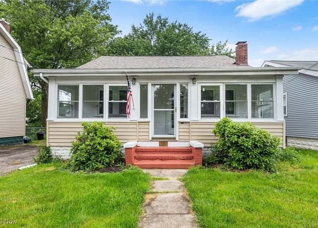 Property at 1228 Beardsley St, Akron, OH 44301, 4 beds, 3 baths