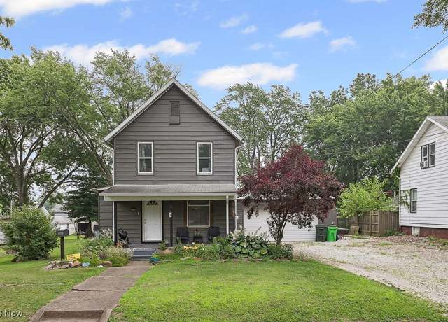 Property at 1846 S Freedom Ave, Alliance, OH 44601, 3 beds, 2 baths
