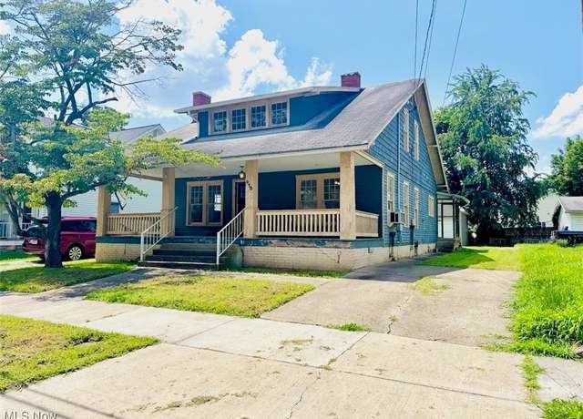 Property at 410 Park Ave, Williamstown, WV 26187, 5 beds, 2 baths
