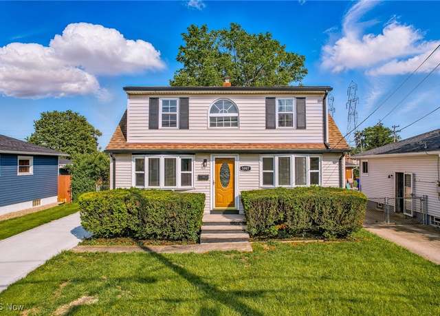 Property at 5997 Westbrook Dr, Brook Park, OH 44142, 3 beds, 3 baths