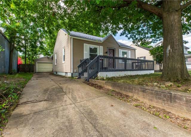 Property at 960 Donald Ave, Akron, OH 44306, 2 beds, 1 bath