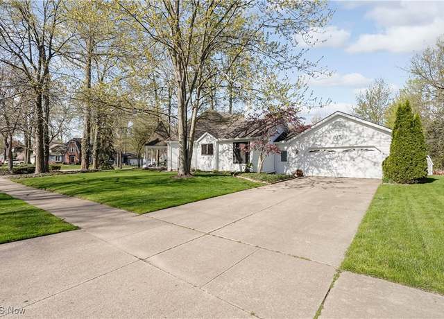Property at 6730 N Palmerston Dr, Mentor, OH 44060, 3 beds, 3.5 baths