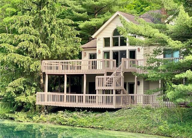 Property at 4845 Timber Creek Dr, Medina, OH 44256, 4 beds, 3.5 baths