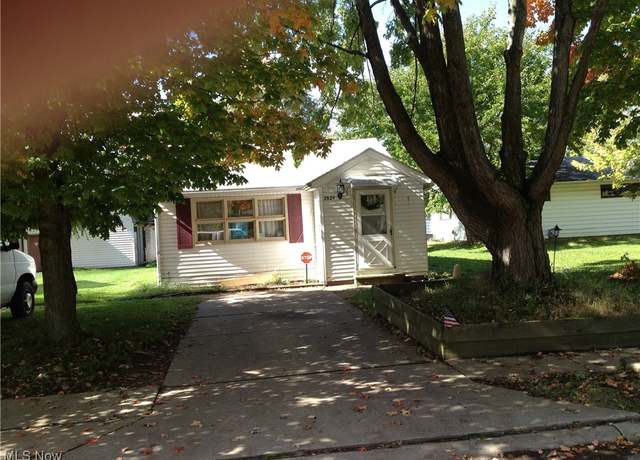 Property at 2824 Brenner Dr, Lorain, OH 44053, 2 beds, 1 bath