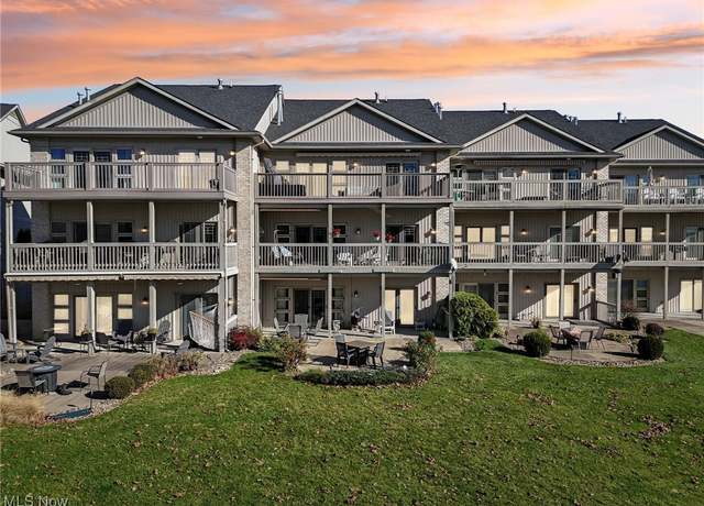 Property at 546 Bayshore Blvd, Lake Milton, OH 44429, 4 beds, 3 baths