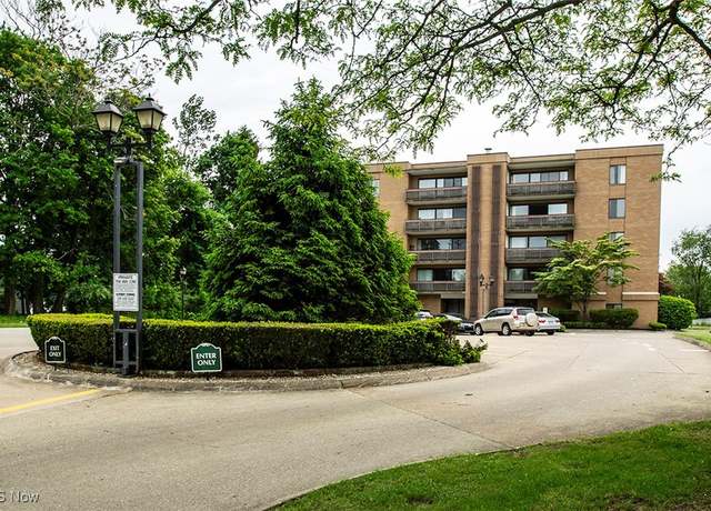 Property at 22555 Center Ridge Rd #302, Rocky River, OH 44116, 3 beds, 2 baths
