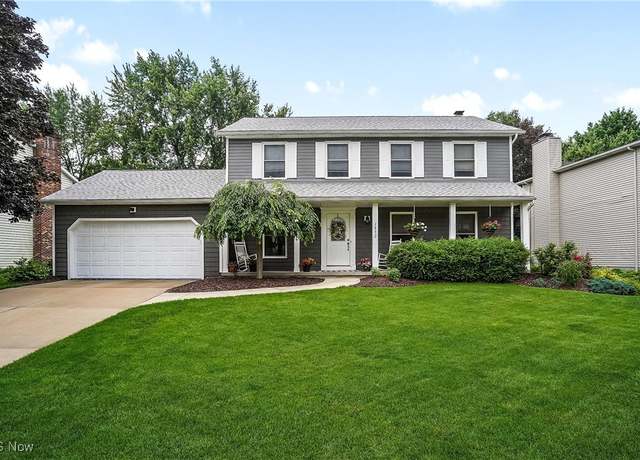 Property at 2832 Williamsburg Cir, Stow, OH 44224, 4 beds, 2.5 baths
