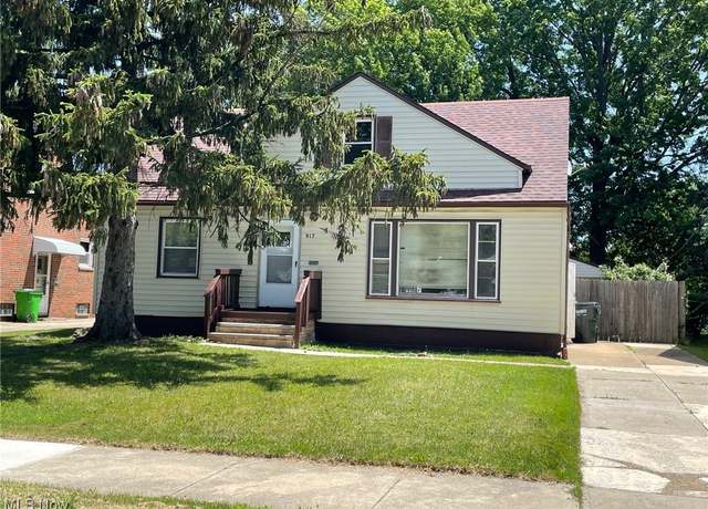 Property at 917 E 214th St, Euclid, OH 44119, 3 beds, 1 bath