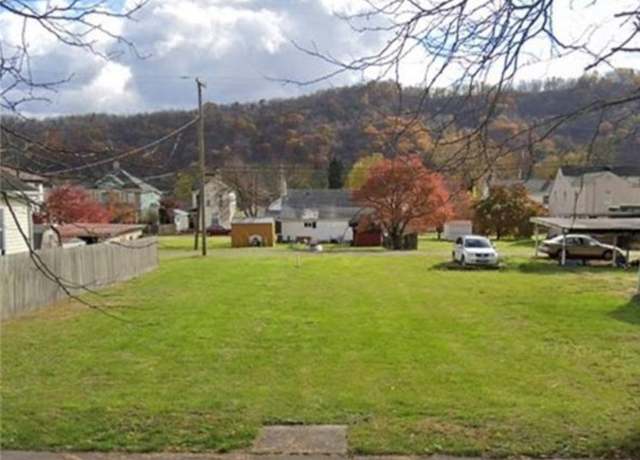 Property at 810 3rd St, Brilliant, OH 43913