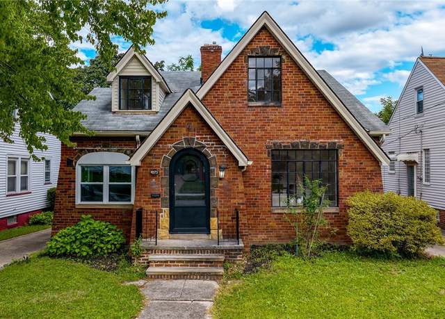 Property at 4373 W 52nd St, Cleveland, OH 44144, 3 beds, 2 baths