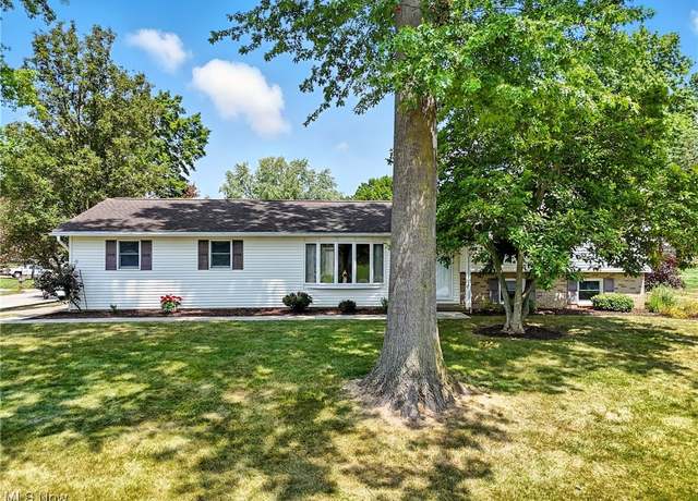 Property at 1470 Reed St, Canal Fulton, OH 44614, 3 beds, 1.5 baths