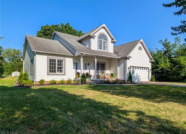 Property at 6541 Lorraine Ave NW, Massillon, OH 44646, 3 beds, 3 baths