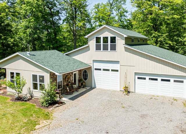 Property at 24416 Mountz Rd, Homeworth, OH 44634, 2 beds, 2 baths
