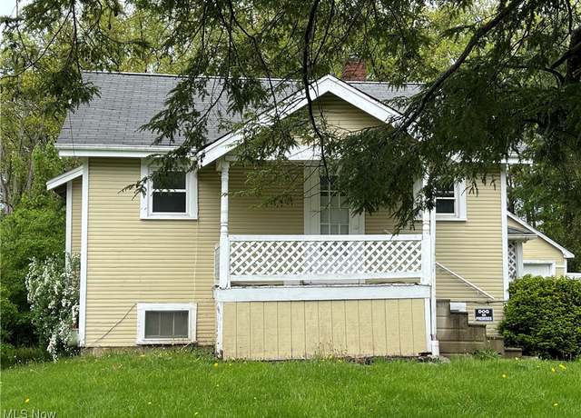Property at 634 Goist Ln, Girard, OH 44420, 3 beds, 1 bath