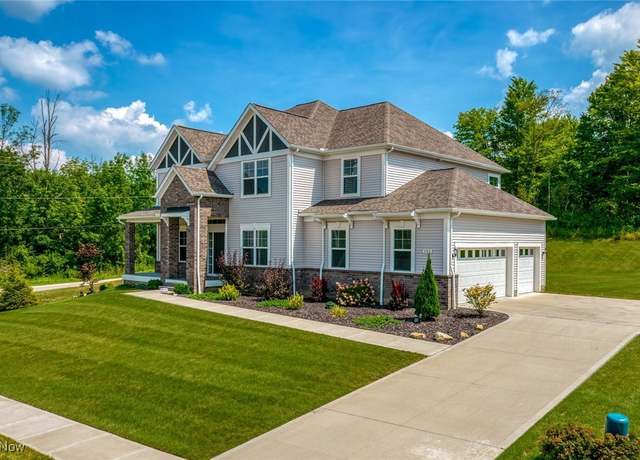 Property at 792 Nancy Dr, Aurora, OH 44202, 4 beds, 3.5 baths