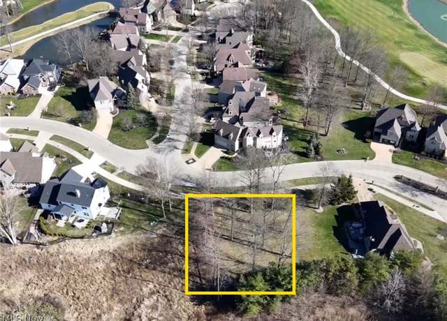 Property at 33793 Crown Colony Dr, Avon, OH 44011