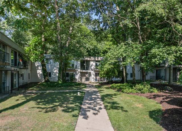 Property at 980 S Lincoln St, Kent, OH 44240, 2 beds, 1.5 baths