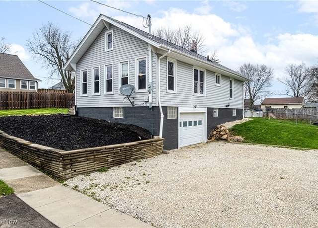Property at 84 Ganyard St, Rittman, OH 44270, 2 beds, 1 bath