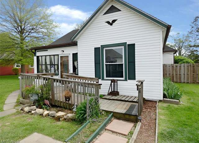 Property at 2442 Broad St, Cambridge, OH 43725, 2 beds, 1 bath