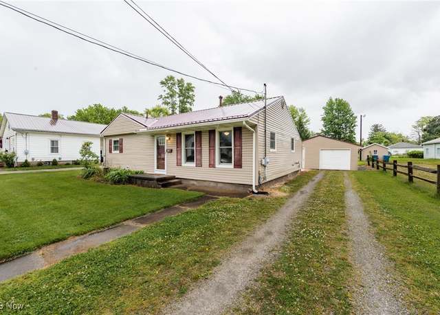 Property at 116 West St, Wellington, OH 44090, 3 beds, 1 bath