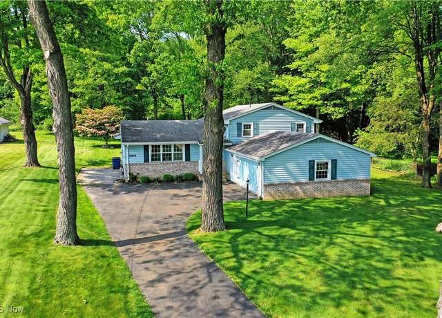 Property at 6739 Stewart Sharon Rd, Brookfield, OH 44403, 3 beds, 2 baths