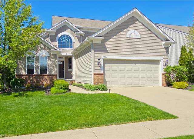 Property at 9286 Rainier Ct, Strongsville, OH 44136, 3 beds, 3.5 baths