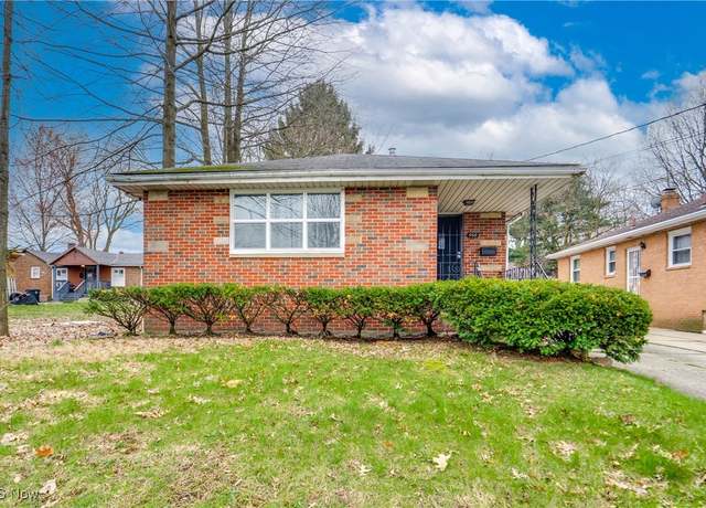 Property at 466 Stanton Ave, Akron, OH 44301, 2 beds, 1 bath