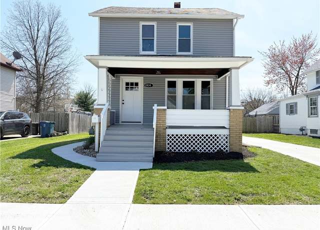 Property at 2434 E 33rd St, Lorain, OH 44055, 3 beds, 1 bath