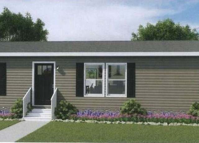 Property at 5600 Market St #1, Boardman, OH 44512, 3 beds, 2 baths