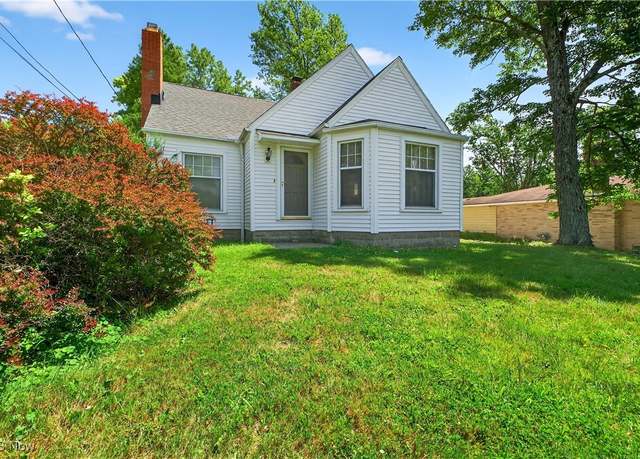 Property at 8471 Broadview Rd, Broadview Heights, OH 44147, 3 beds, 2.5 baths
