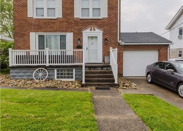 Property at 3804 Collins Way, Weirton, WV 26062, 3 beds, 1.5 baths