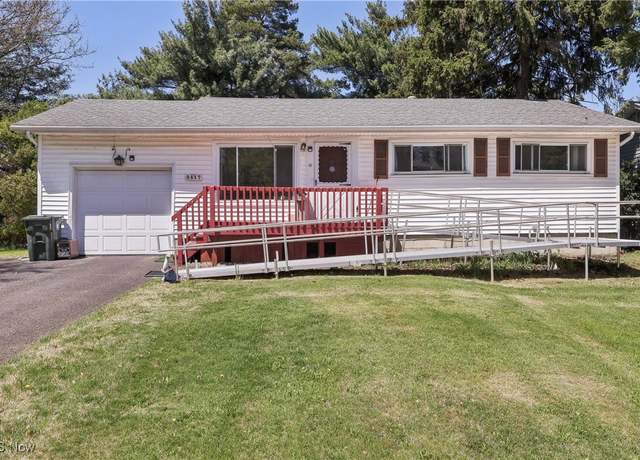 Property at 3417 Westview Ave, Canton, OH 44709, 3 beds, 1 bath