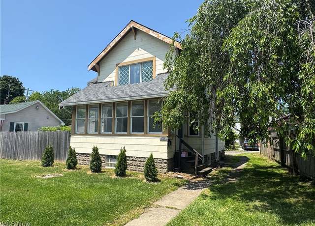 Property at 1719 E 48th St, Ashtabula, OH 44004, 3 beds, 1 bath